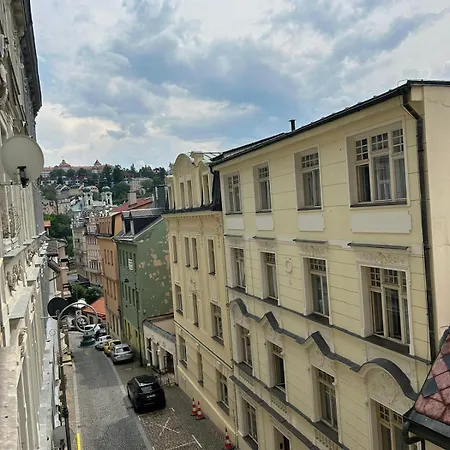 Apartma V Srdci Karlovych Varu - Ondrejska 18 Apartment